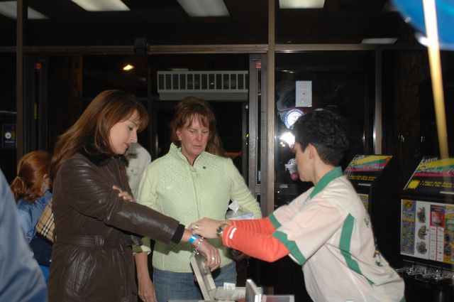 036-AHJFBowlingforEquestrians-2-18-07-DeRosaPhoto.jpg