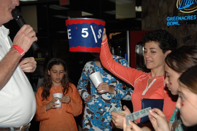 209-AHJF-Bowling-2-17-08-DeRosaPhoto.JPG