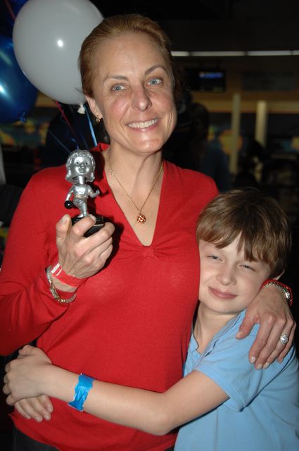 197-VictoriaWaters-AHJF-Bowling-2-17-08-DeRosaPhoto.JPG
