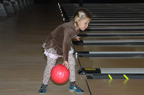 AHJF-Bowling-2-14-10-108-DDeRosaPhoto.jpg