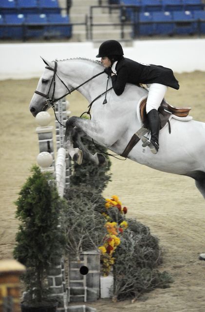 2433-Cento-JenniferWaxman-LegacyCup-NonPro3'6Finals-5-17-08-DeRosaPhoto