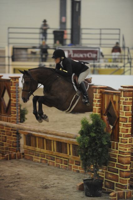 1390-Tucker-JoyGraue-LegacyCup-NonPro3'-5-15-08-DeRosaPhoto.jpg