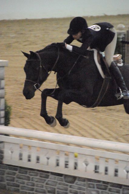 1857-Africa-CaitlinZiegler-LegacyCup-NonPro3'6GoRound-5-17-08-DeRosaPhoto.jpg