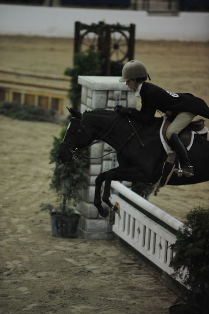 2171-HappyFeet-EmmaRoberts-LegacyCup-PonyFinals-5-17-08-DeRosaPhoto.jpg
