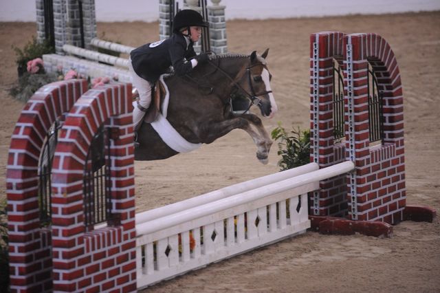 798-ClovercroftsBodacio-MarthaIngram-LegacyCup-PonyHunterGoRound-5-10-08-DeRosaPhoto.jpg