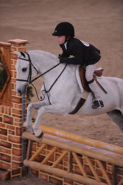 829-OliverTwist-MarthaIngram-LegacyCup-PonyHunterGoRound-5-10-08-DeRosaPhoto.jpg