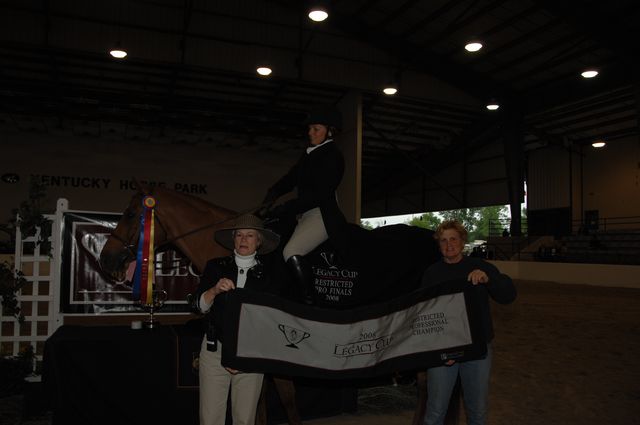 1153-JenniferPapiernik-MotionPicture-LegacyCup-Pro3'6FinalsAwards-DeRosaPhoto.jpg