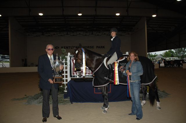 1165-GlassCastle-HavensSchatt-LegacyCup-Pro3'6FinalsAwards-DeRosaPhoto.jpg