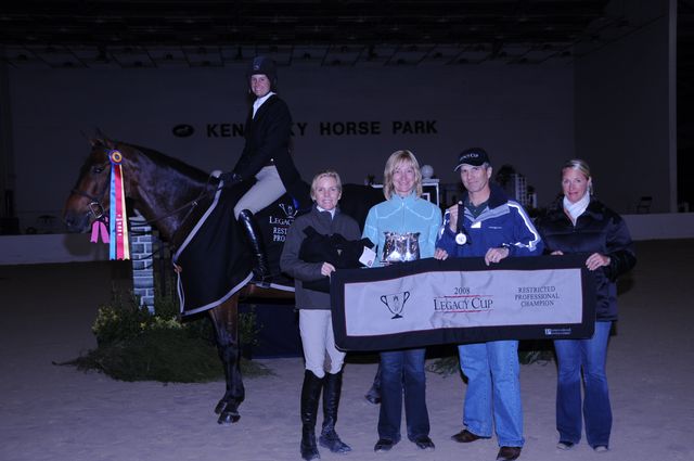 737--PapillonRouge-McKrellPainter-LegacyCup-Pro3'FinalsAwards-5-9-08-DeRosaPhoto.JPG