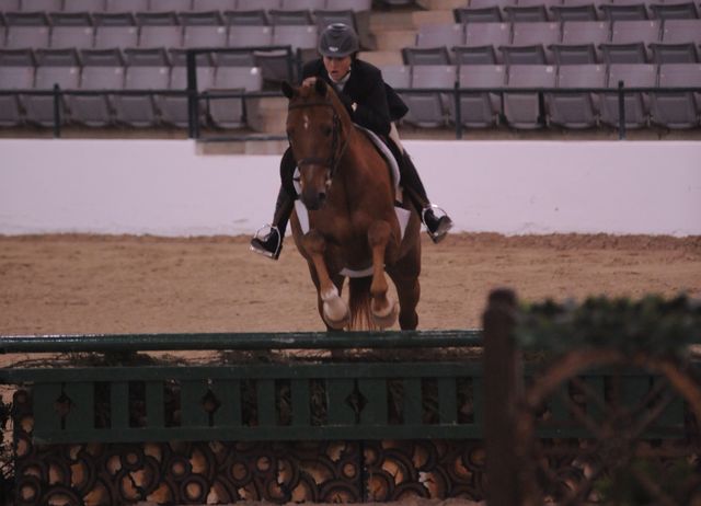 230-OceanFront-EmilyWilliams-Pro3'GoRound-LegacyCup-5-8-08-DeRosaPhoto.jpg
