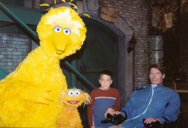 300-Family-SesameStreet-Will-CR-DDeRosaPhoto.jpg