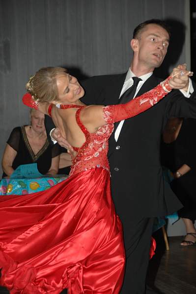Dancing-11-8-09-Rita-13-DDeRosaPhoto.jpg