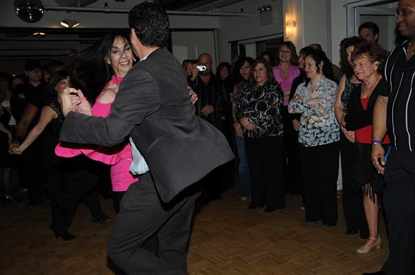 Dancing-2-28-09-106-DeRosaPhoto