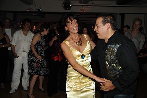 Dancing-8-29-09-LinaBirthday-110-DDeRosaPhoto.jpg