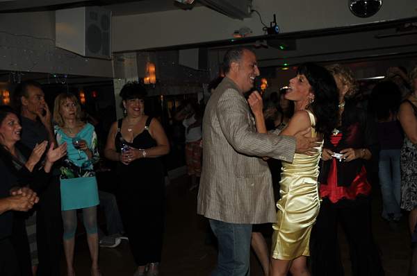 Dancing-8-29-09-LinaBirthday-121-DDeRosaPhoto.jpg
