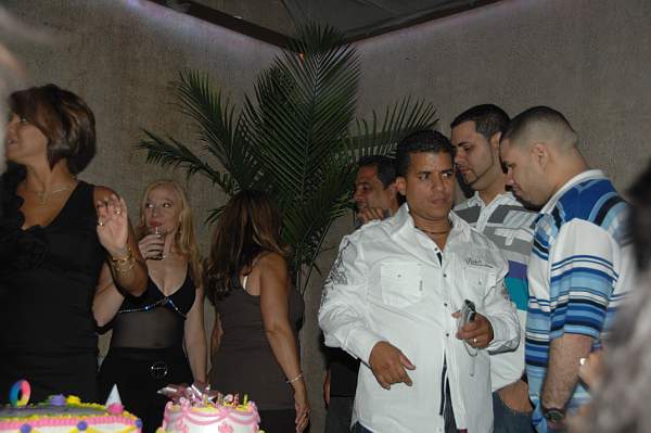 Dancing-9-1-09-Sambuca-24-DDeRosaPhoto.jpg