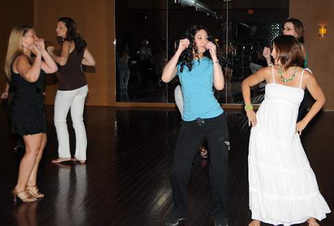 BUCD-7-3-09-28-Zumba-DDeRosaPhoto.jpg