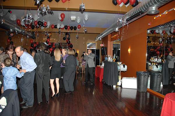 BUCD-9-25-09-BariSweet16-105-DDeRosaPhoto.jpg