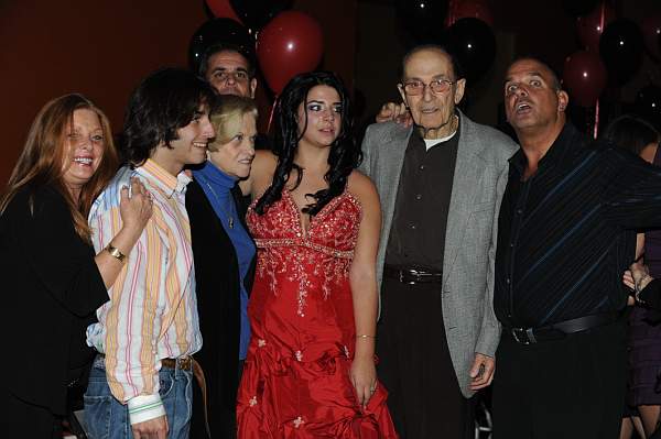BUCD-9-25-09-BariSweet16-126-DDeRosaPhoto.jpg