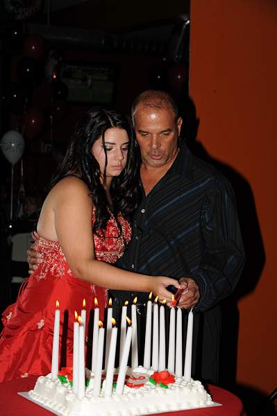 BUCD-9-25-09-BariSweet16-279-DDeRosaPhoto.jpg
