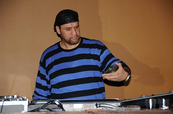 BUCD-1-22-10-929-JeffBD-DDeRosaPhoto.jpg