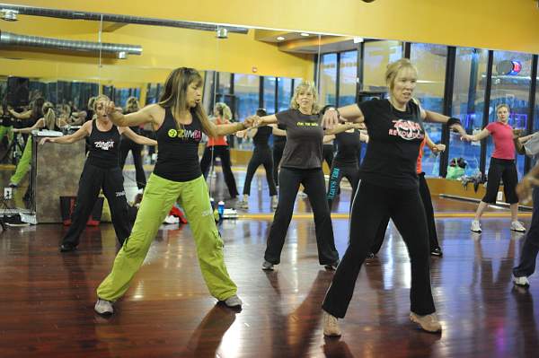 BUCD-Zumba-5-14-09-4-DDeRosaPhoto.jpg