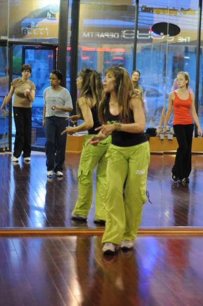 BUCD-Zumba-5-14-09-47-DDeRosaPhoto.jpg