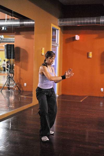 BUCD-Zumba-5-2-09-29-DDeRosaPhoto.jpg