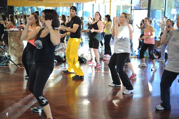 BUCD-Zumba-5-21-09-3-DDeRosaPhoto.jpg