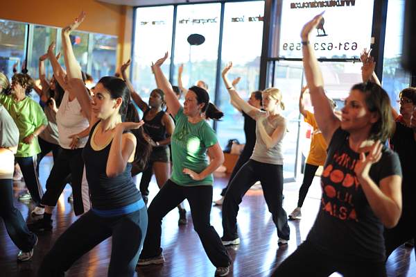 BUCD-Zumba-5-21-09-61-DDeRosaPhoto.jpg