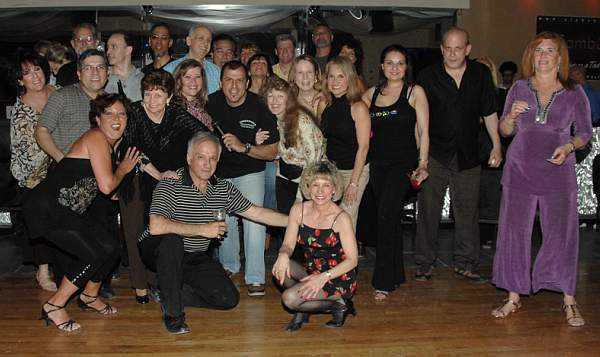 Dancing-5-14-09-135-DDeRosaPhoto.jpg