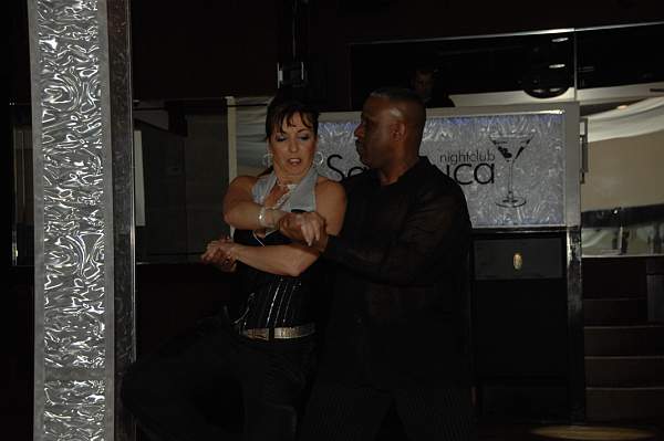 Dancing-4-28-09-33-DDeRosaPhoto.jpg