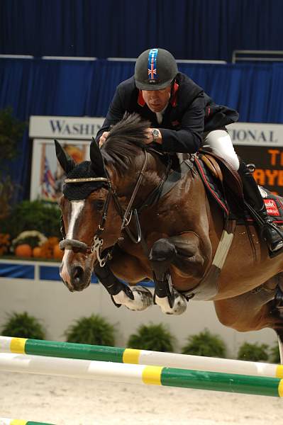 1-072-WIHS-MichaelWhitaker-MozartDesHayettes-10-27-05-Class210-DDPhoto.jpg