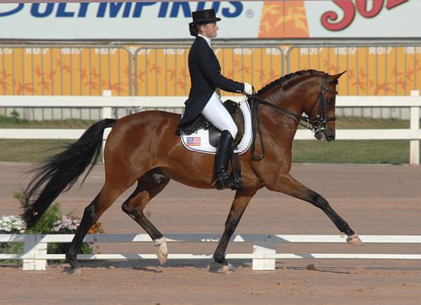 113-DressageToday-PanAmRio-KatherinePoulin-Neff-BrilliantToo-7-15-07-DeRosaPhoto.jpg