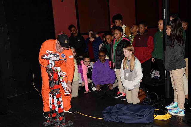 EFF-Camden-2-19-19-6782-Alien-DDeRosaPhoto