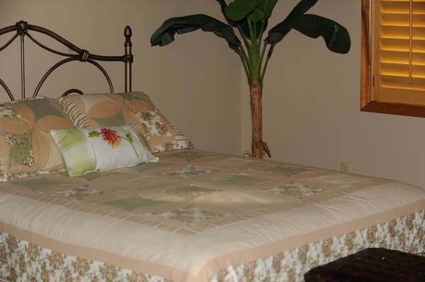 Bedrooms-P&amp;A-7-3-11-0978-DDeRosaPhoto.JPG