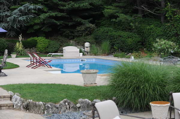 Exterior-P&amp;A-7-3-11-0953-DDeRosaPhoto.JPG