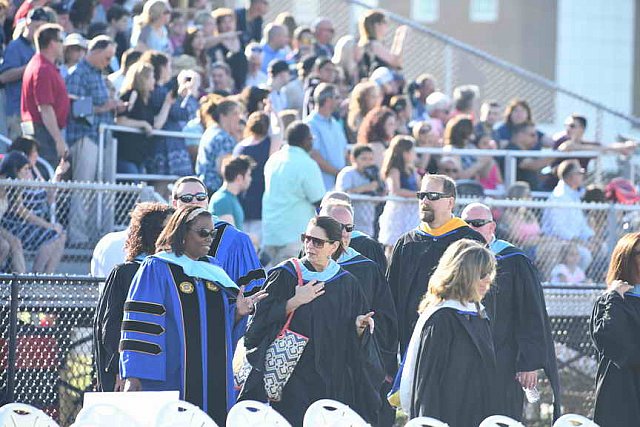 Pat-Med-Graduation-6-22-17-8597-DDeRosaPhoto