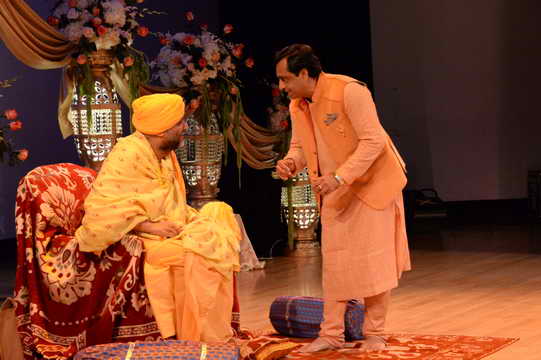 Gurudev-10-4-15-7527-DDeRosaPhoto