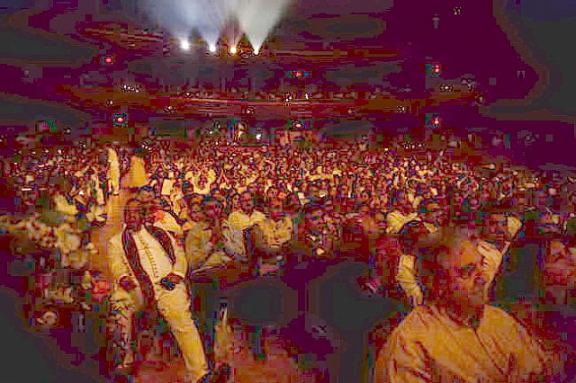 Gurudev2-7-12-14-2576-DDeRosaPhoto