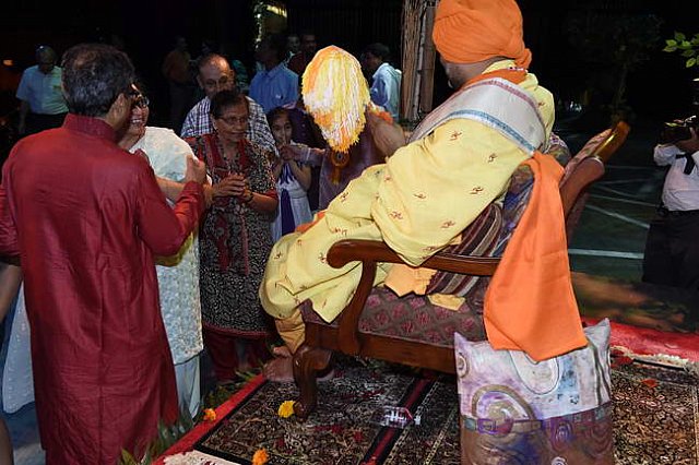 Gurudev1-7-12-14-9168-DDeRosaPhoto