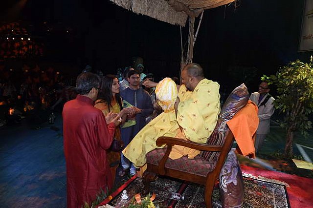 Gurudev1-7-12-14-9410-DDeRosaPhoto