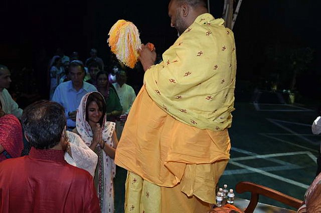 Gurudev1-7-12-14-9461-DDeRosaPhoto