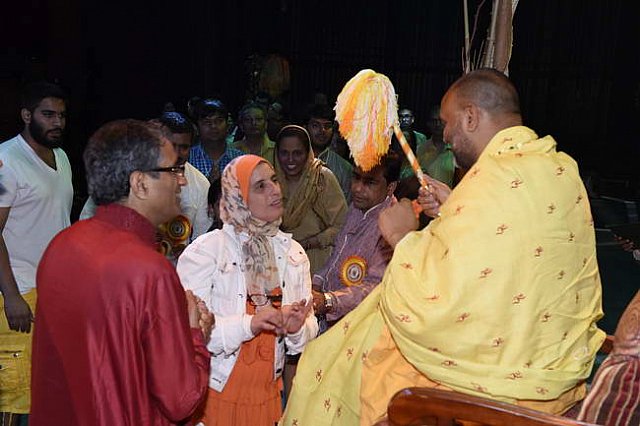 Gurudev1-7-12-14-9490-DDeRosaPhoto