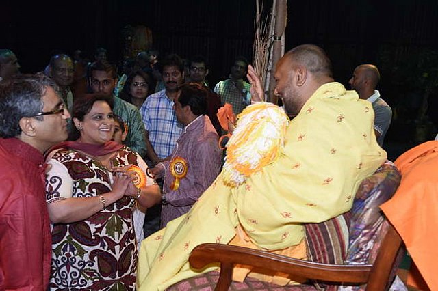 Gurudev1-7-12-14-9510-DDeRosaPhoto