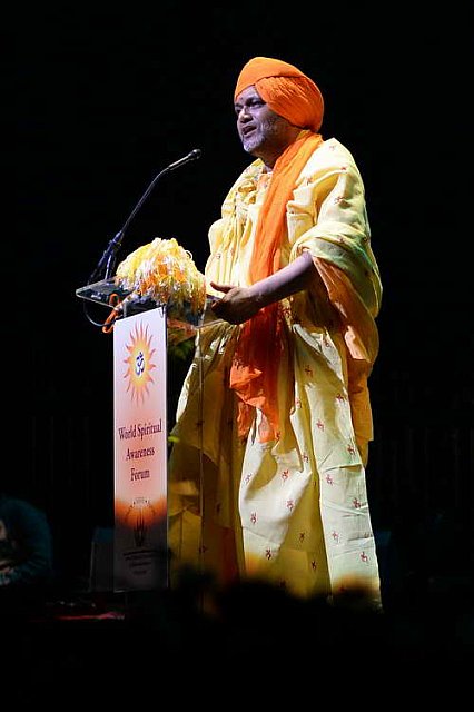 Gurudev2-7-12-14-2653-DDeRosaPhoto
