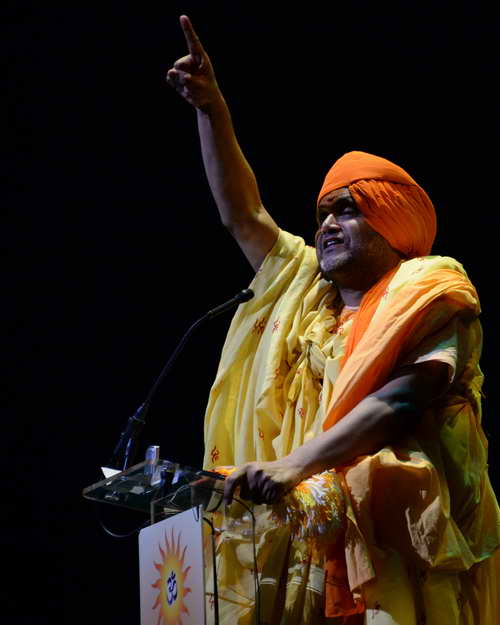 Gurudev2-7-12-14-2799-DDeRosaPhoto