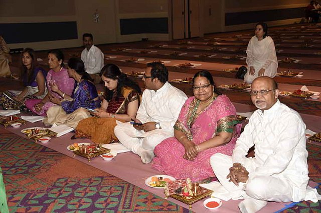 Gurudev1-7-12-14-6818-DDeRosaPhoto