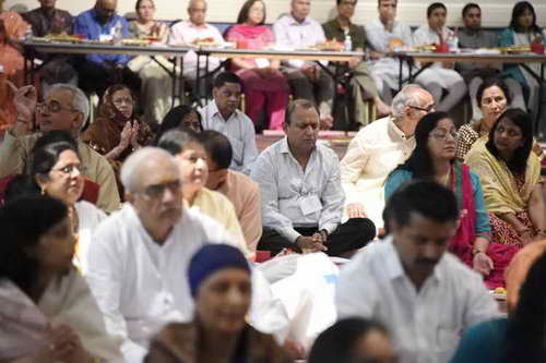 Gurudev1-7-12-14-7128-DDeRosaPhoto