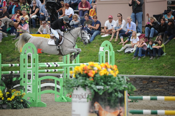 HITS-Jumpers-9-11-11-4314-VentDuNord-KateLevy-DDeRosaPhoto.JPG